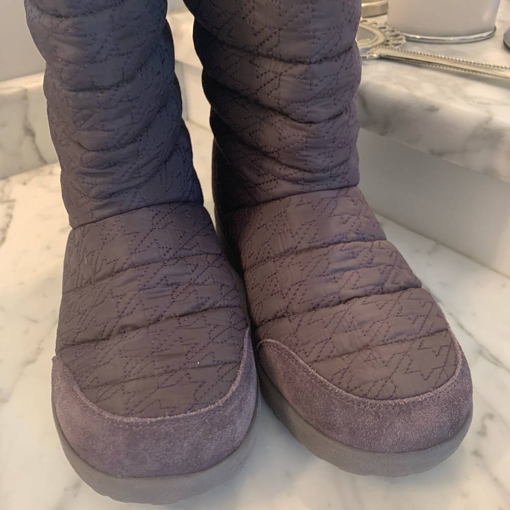 Girls Ugg Purple Boots Size 5